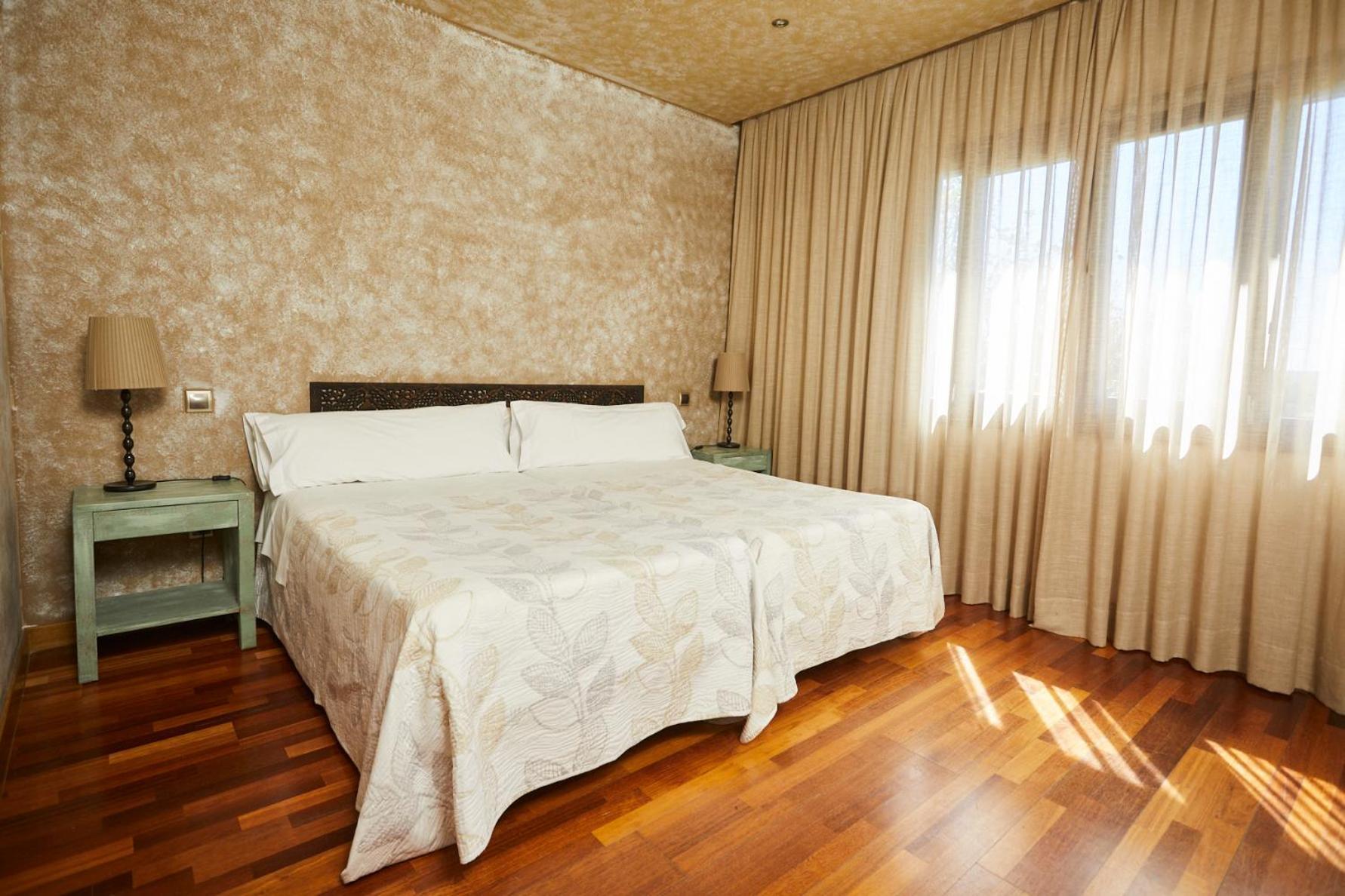 Hotel El Mirlo Blanco Candeleda Exteriér fotografie